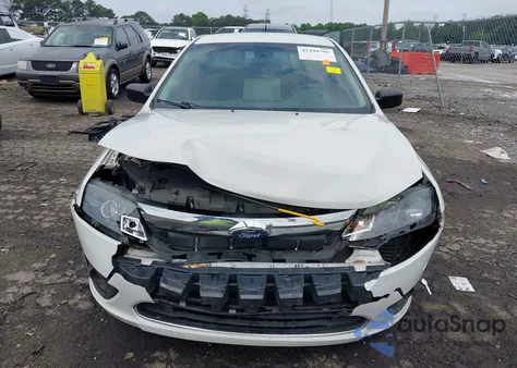2012 Ford Fusion S z USA, uszkodzony, nr VIN 3FAHP0GA6CR249250